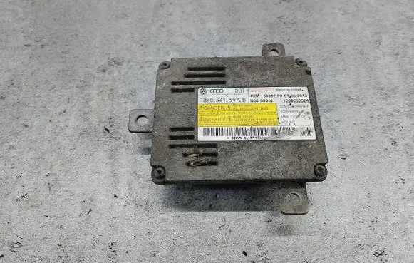 Audi A3 S3 8P Voltage converter/converter module 