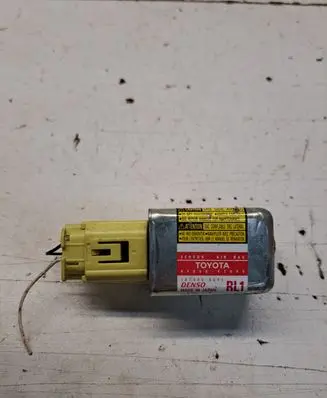 Toyota Prius (XW20) Airbag deployment crash/impact sensor 8986047040 1879000892