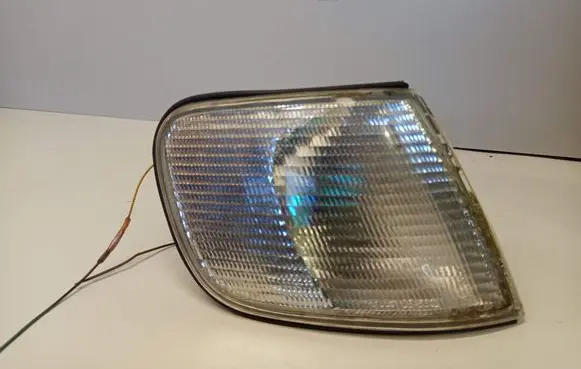 Audi A6 S6 C4 4A Front indicator light 185001B