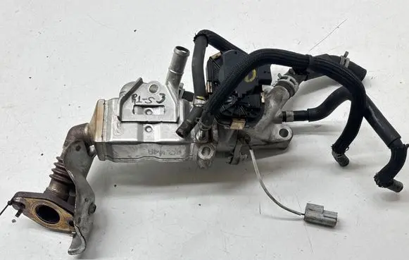 Nissan Rogue EGR valve cooler 147356RR0A 147106RR0B
