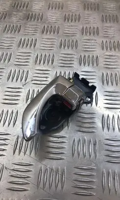 Hyundai Santa Fe Front door interior handle