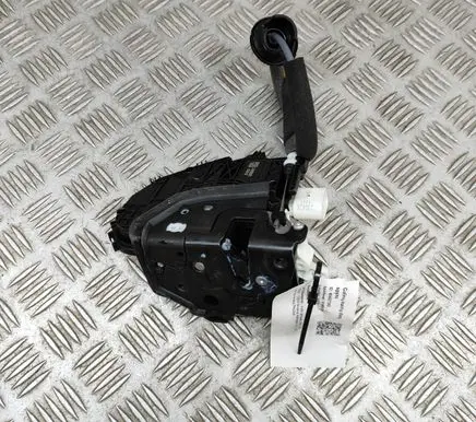Audi A4 S4 B9 8W Rear door lock 4G0839015M
