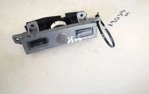 BMW 7 E65 E66 Tailgate exterior lock b0300156