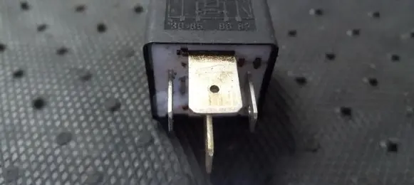 Audi A4 S4 B5 8D Other relay 443951253J 899511000