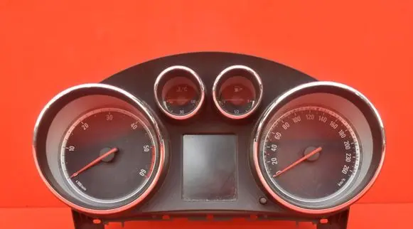 Opel Insignia A Speedometer (instrument cluster) 13333344AAZF