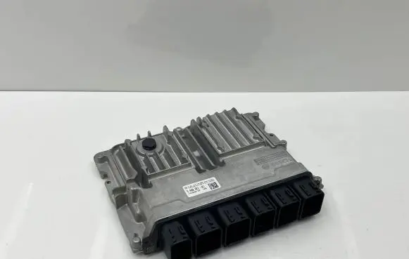 BMW 1 F40 Engine control unit/module 5A088E1 170166698 0261S10116
