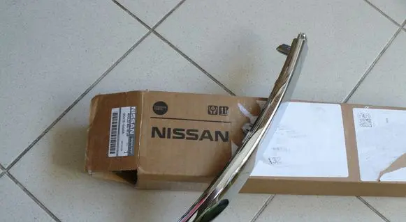 Nissan Murano Z52 Front bumper splitter molding 620755AA2A