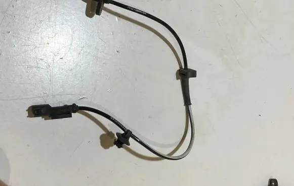 Ford Mustang VI ABS rear brake sensor FR3C2C190BA