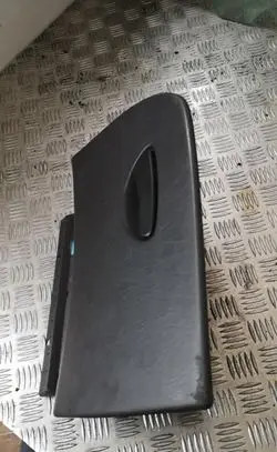 Ford Focus Glove box