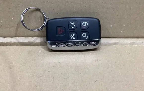 Jaguar XE Ignition key/card EW9315K601BE