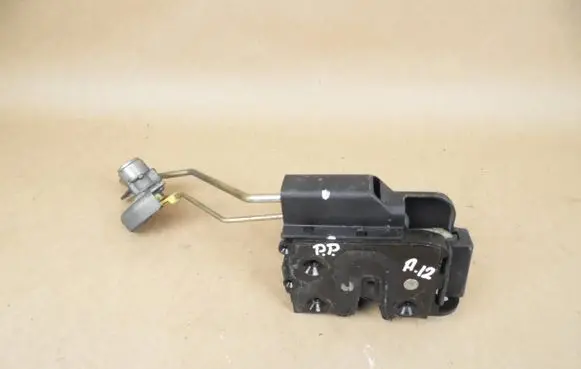 Hyundai Getz Front door lock