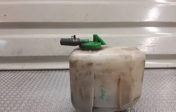 Nissan Pixo Coolant expansion tank/reservoir 
