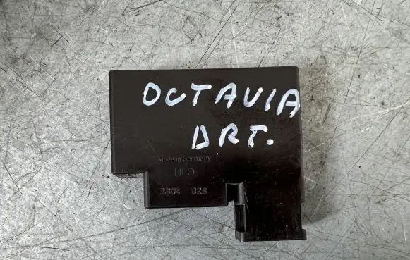 Skoda Octavia Mk3 (5E) Keyless (KESSY) go control unit/module 3C0909141