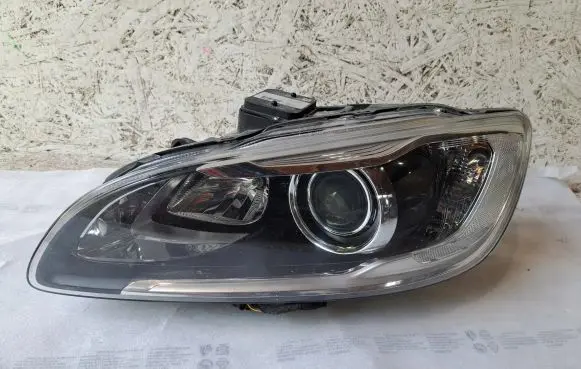 Volvo S60 Headlight/headlamp