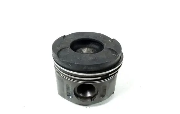 Mercedes-Benz E W210 Piston with connecting rod