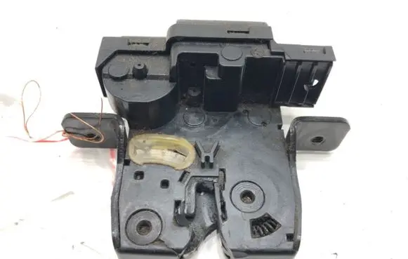 Nissan Qashqai Tailgate exterior lock 
