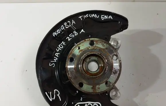 Audi Q3 F3 Front wheel hub spindle knuckle 5WA407258A