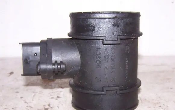 KIA Carens III Mass air flow meter 0281002447