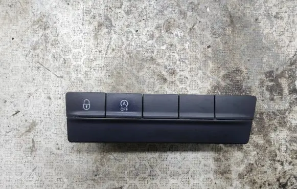 Skoda Octavia Mk3 (5E) A set of switches 5E1927132M 10094136