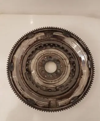 Volkswagen Tiguan Flywheel 03C105266E
