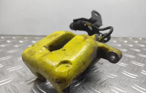 Skoda Superb B6 (3T) Rear brake caliper