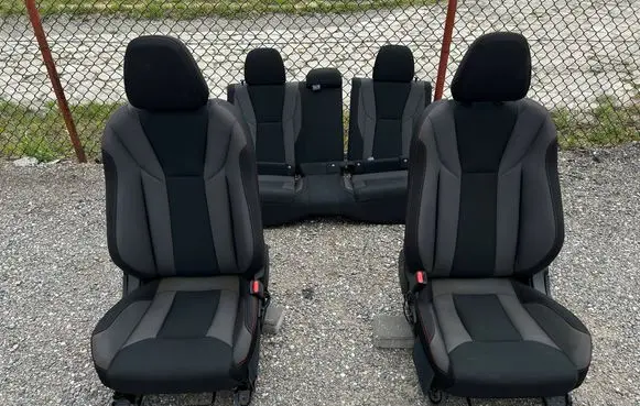 Seat set