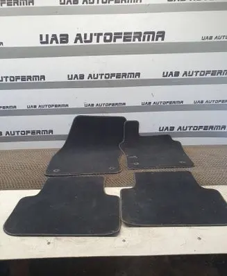 Volkswagen Tiguan Car floor mat set 5NC863011 09022017 26092015