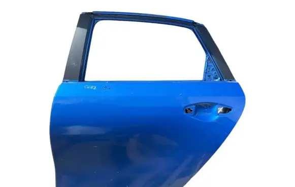 KIA Ceed Rear door