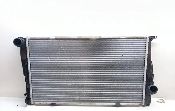 BMW 3 E90 E91 Coolant radiator 