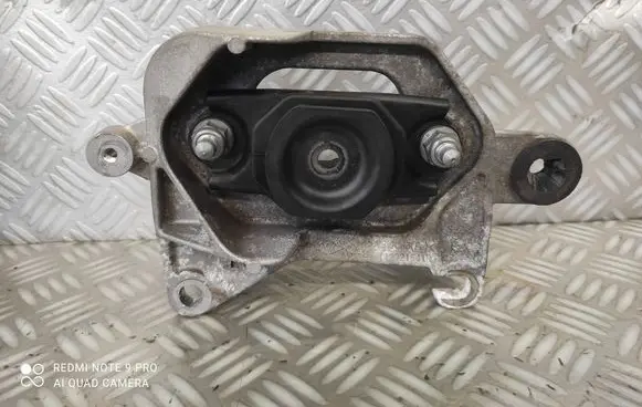 Renault Megane IV Gearbox mounting bracket 112221641R