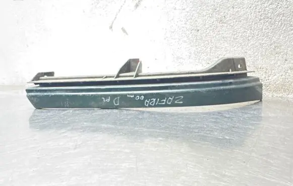 Opel Zafira A Under headlight/headlamp trim 90580652