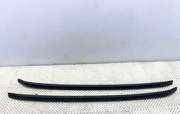 Toyota Yaris Cross Roof bar rail