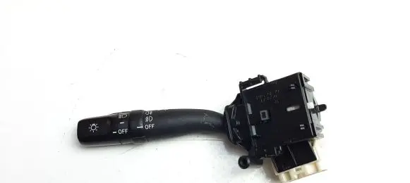 Toyota Avensis T250 Indicator stalk 173795 M6797
