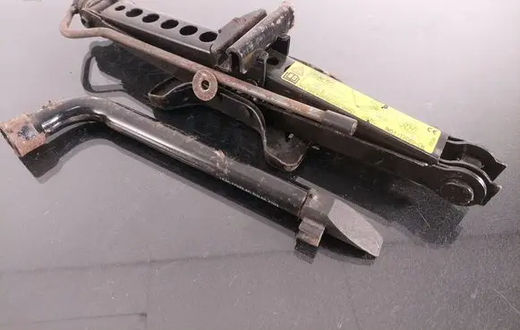 Ford Focus C-MAX Lift Jack 3M5117080CB