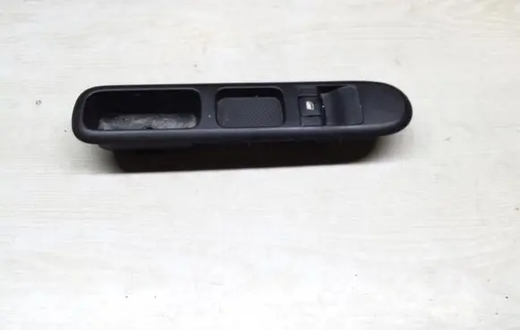 Peugeot 3008 I Electric window control switch 96662297XT