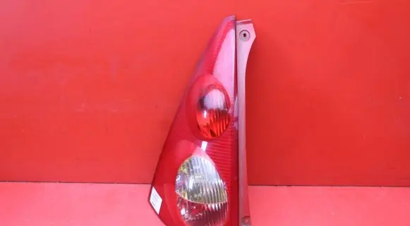 Peugeot 107 Rear/tail lights 81560-0H040