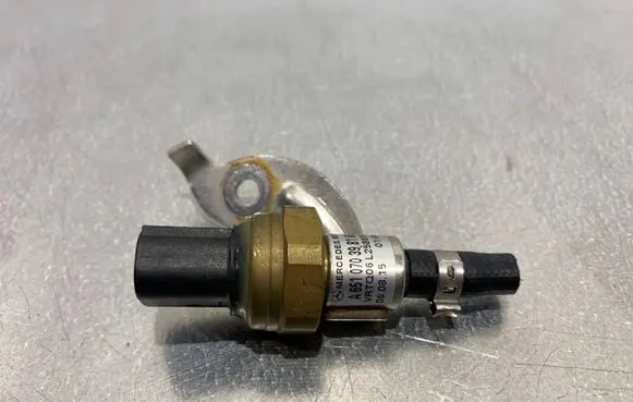 Fuel pressure sensor
