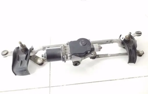 Mazda 3 II Front wiper linkage and motor BHS26737X