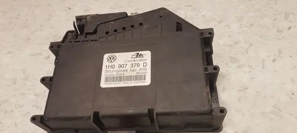 Volkswagen Golf III ABS control unit/module 1H0907379D