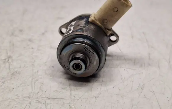 BMW X5 E53 Hydraulic servotronic pressure valve 32106788212