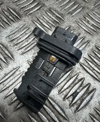 Toyota Avensis T270 Mass air flow meter 0281006092 339631348 8506408