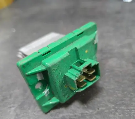 Tesla Model S Heater blower motor/fan resistor