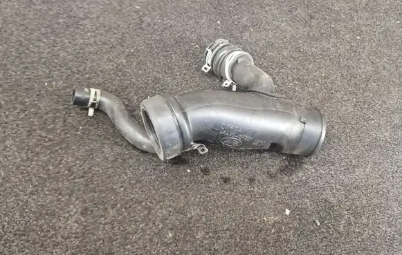 Land Rover Range Rover Sport L494 Engine coolant pipe/hose FPLA6A886CC FPLA5H390CC