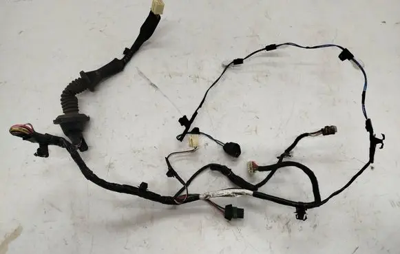 Mitsubishi Colt Front door wiring loom 8512A648