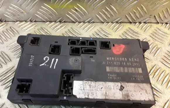 Mercedes-Benz E W211 Door control unit/module 2118201685 A2118201685