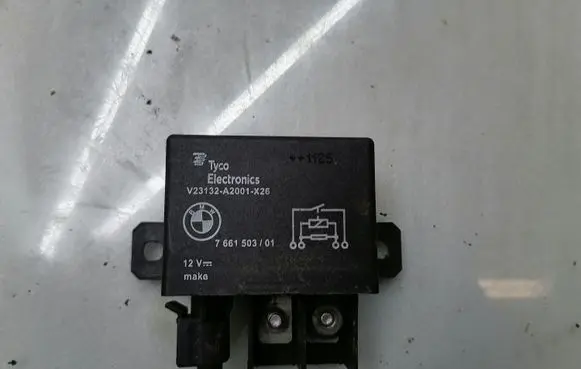 BMW 5 F10 F11 Ignition relay 7661503