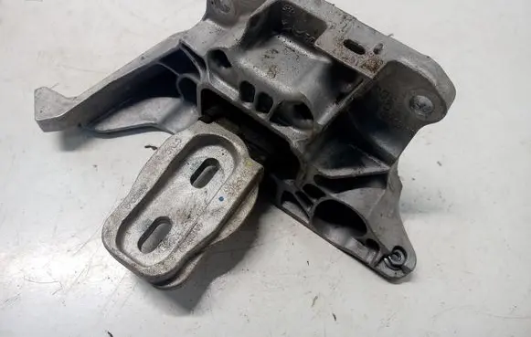 Peugeot 307 Gearbox mounting bracket 9824312980