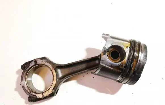 Volvo S40, V40 Piston with connecting rod