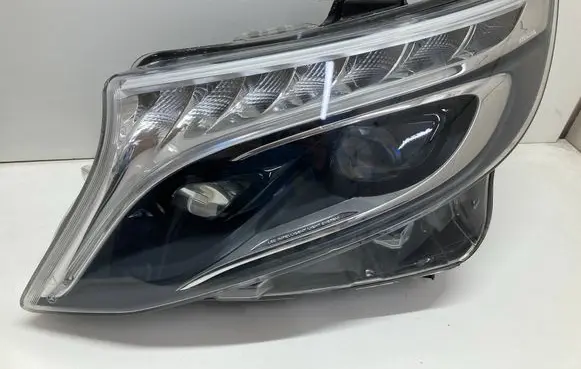 Mercedes-Benz V Class W447 Headlight/headlamp A4479064600 00019193 1EX01128441
