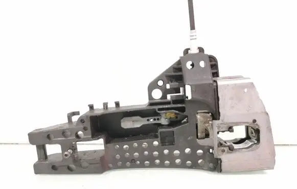 Audi A4 S4 B8 8K Front door exterior handle/bracket 